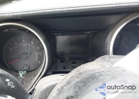 2019 Ford Mustang Ecoboost Premium z USA, uszkodzony, nr VIN 1FA6P8TH3K5118867